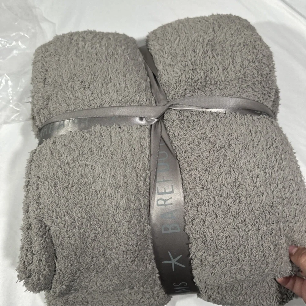 NWT $120 Barefoot Dreams CozyChic‎ Heathered Stripe Throw Warm Gray/Carbon